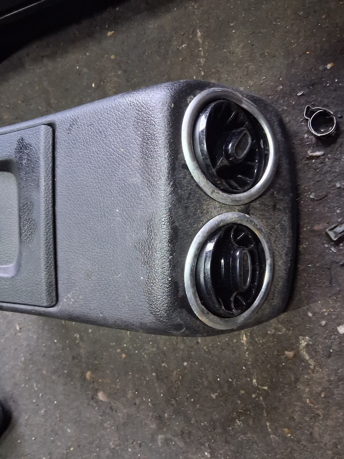 2021 MERCEDES A CLASS V177 COMPLETE CENTRE CONSOLE WITH TOUCH PAD AIR VENT