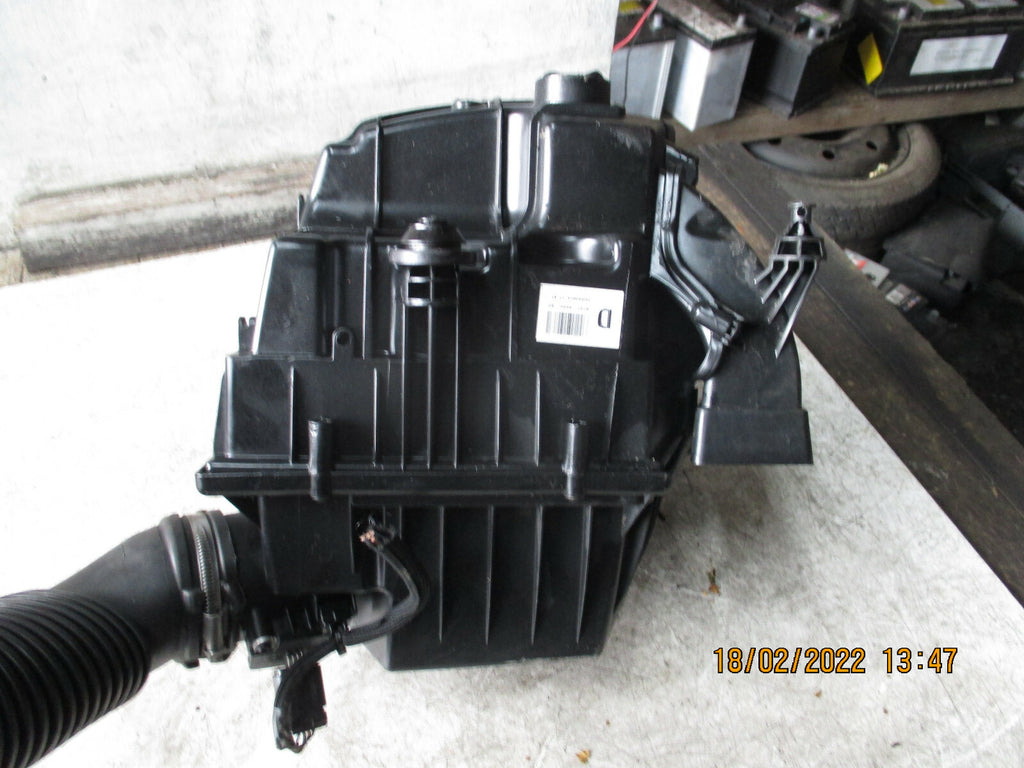 LAND RANGE ROVER EVOQUE 2016 AIR FILTER BOX PIPE MAF BJ32-9600-AD DAMAGED TAB