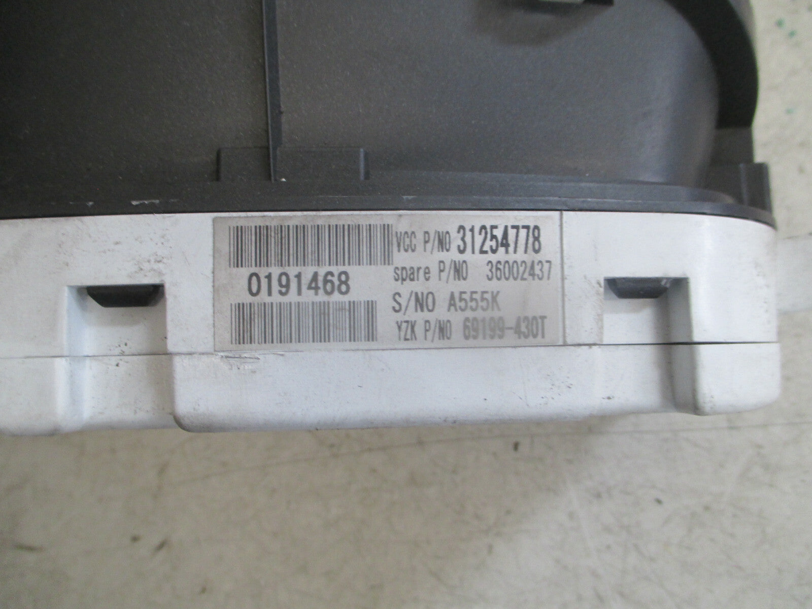 VOLVO V50 S40 C30 1.6 DIESEL SPEEDOMETER INSTRUMENT CLUSTER 31254778