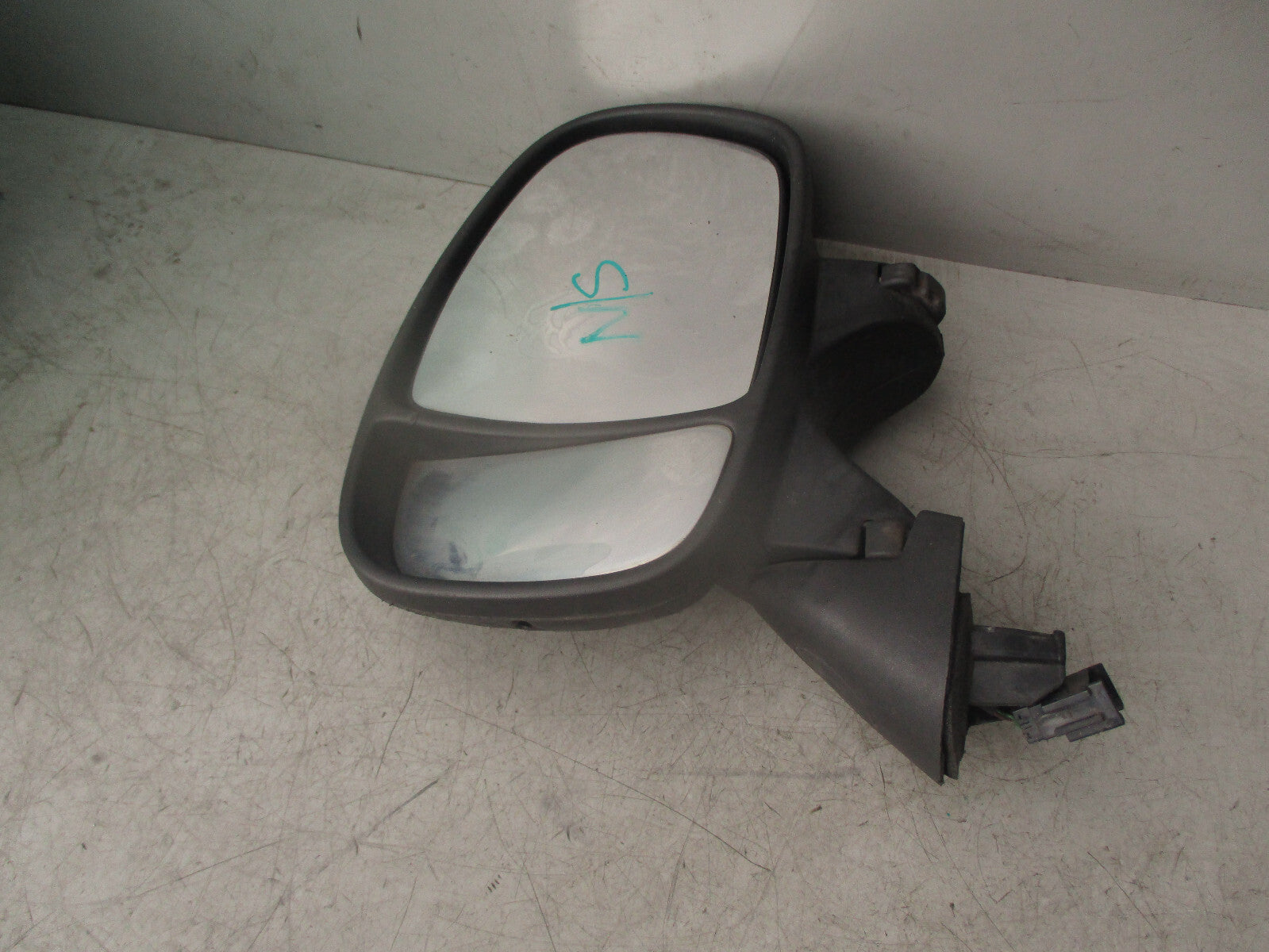 2012 VAUXHALL VIVARO NSF PASSENGER SIDE FRONT LEFT WING MIRROR