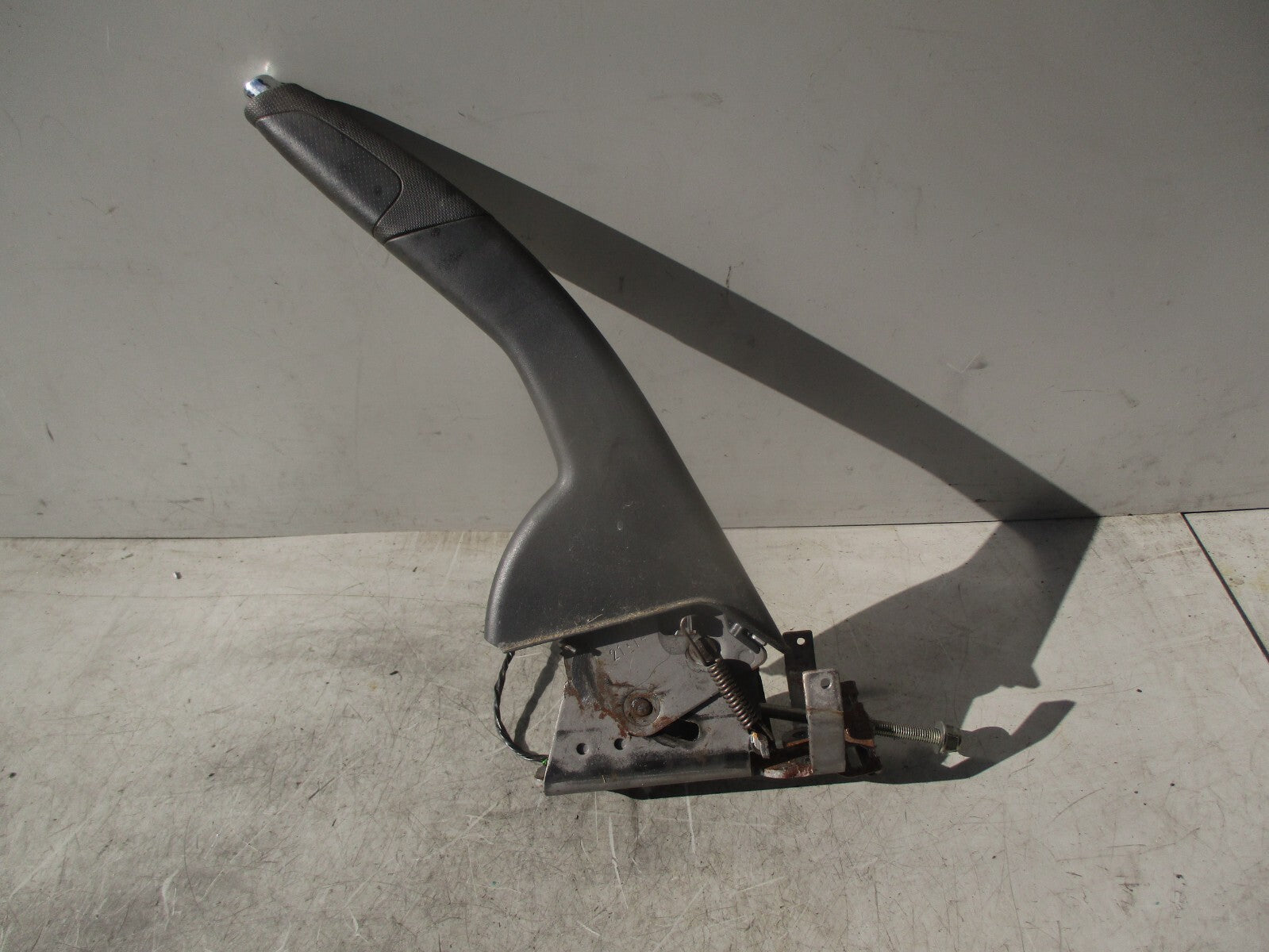 2015 RENAULT CLIO MK4 0.9 PETROL HANDBRAKE LEVER 360103124R