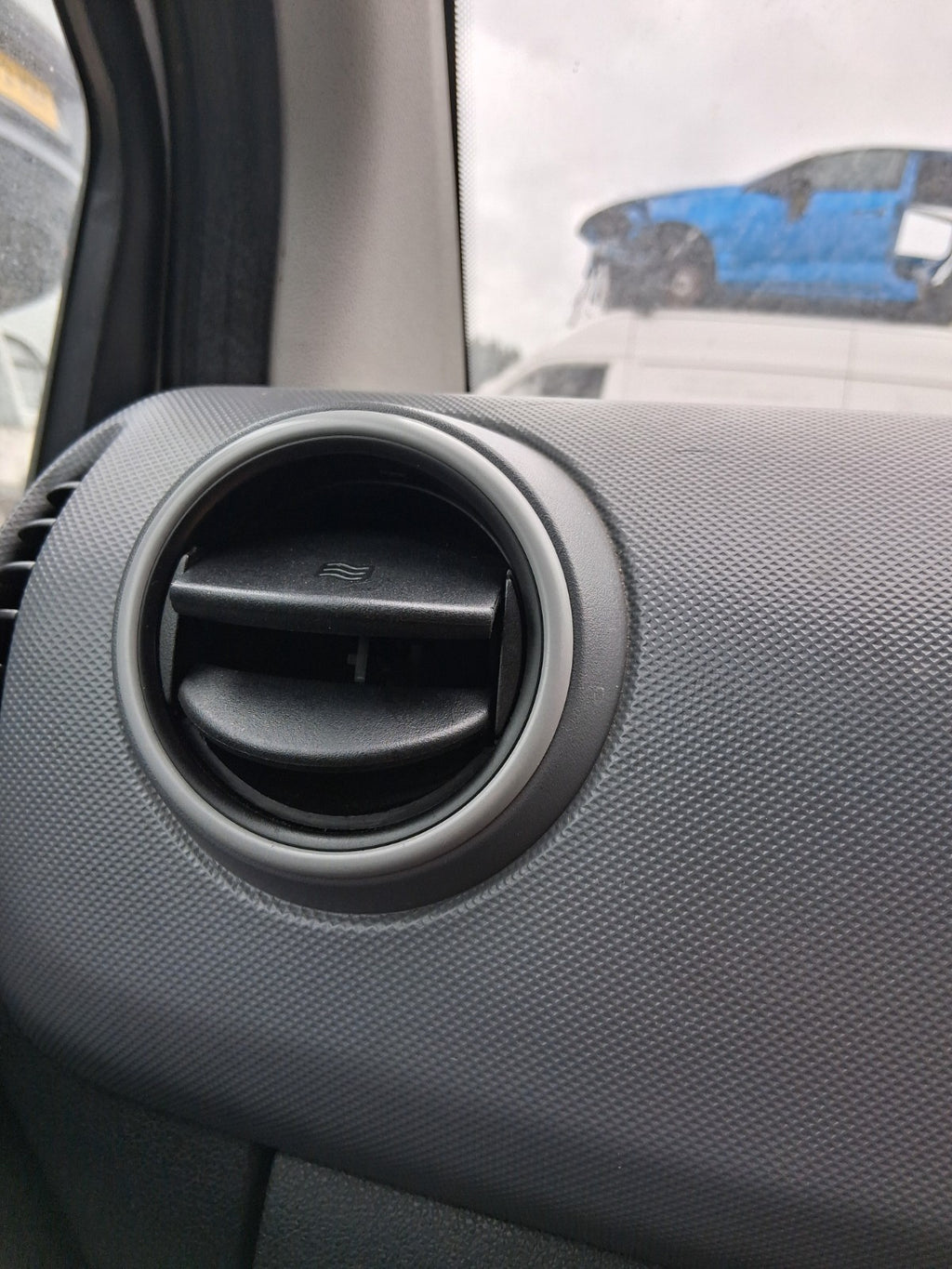 2017 CITROEN BERLINGO MK2 NSF PASSENGER SIDE FRONT LEFT AIR VENT