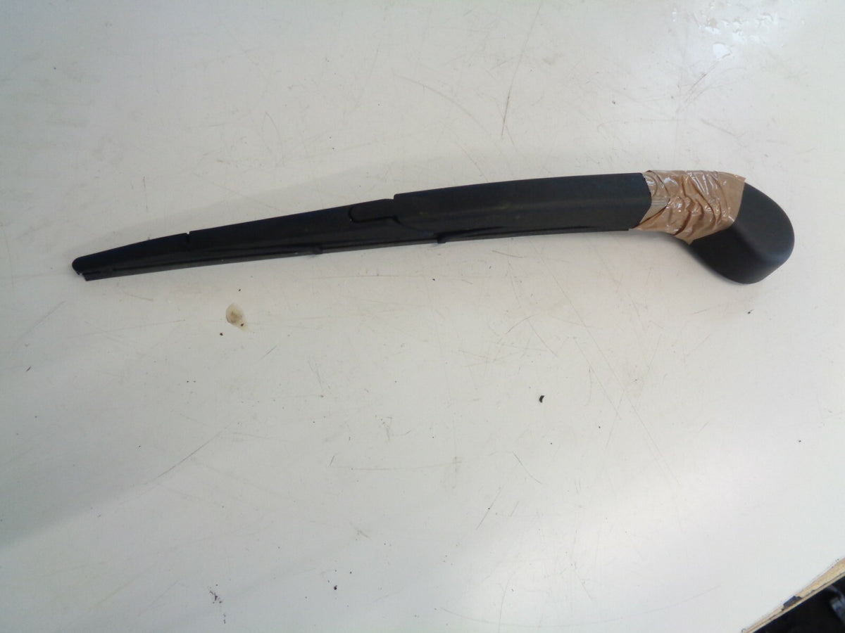 FORD FIESTA MK7 2015 REAR WIPER ARM AND BLADE