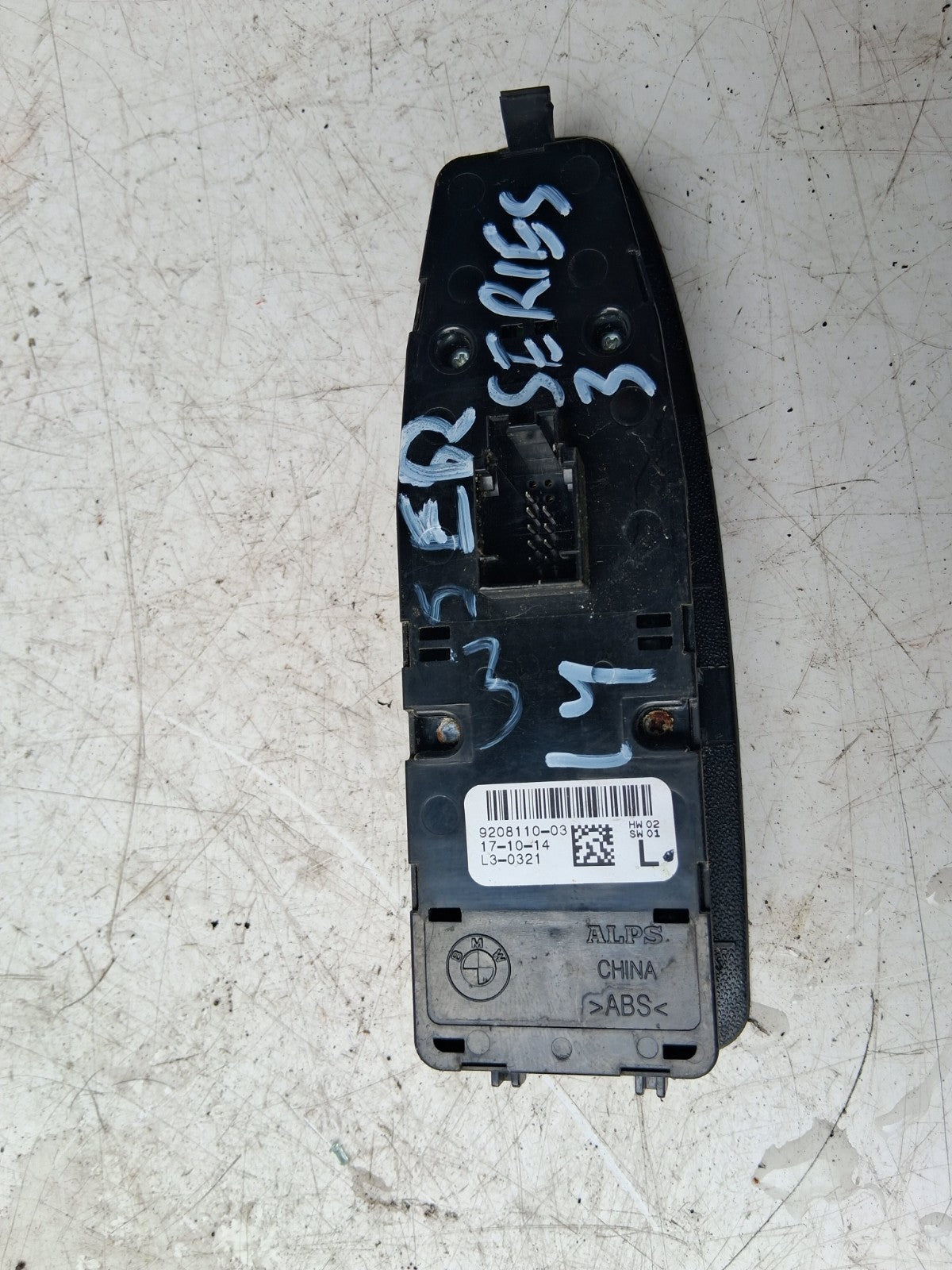2014 BMW 3 SERIES F30 OSF DRIVER SIDE FRONT RIGHT WINDOW SWITCH 9208110