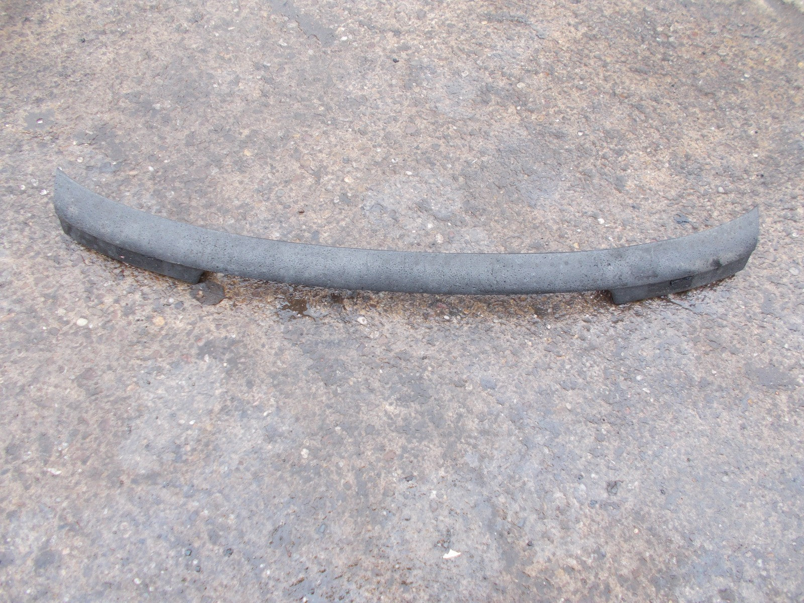 2005 VOLKSWAGEN VW TOURAN FRONT BUMPER SUPPORT BAR FOAM 1T0805083