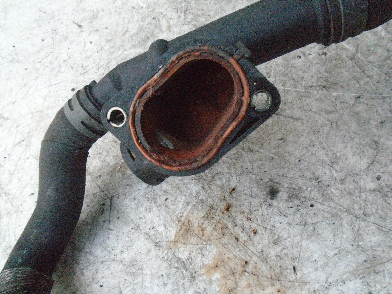 VOLKSWAGEN TOURAN 2008 MK1 WATER COOLANT HOSE PIPE 03G121132