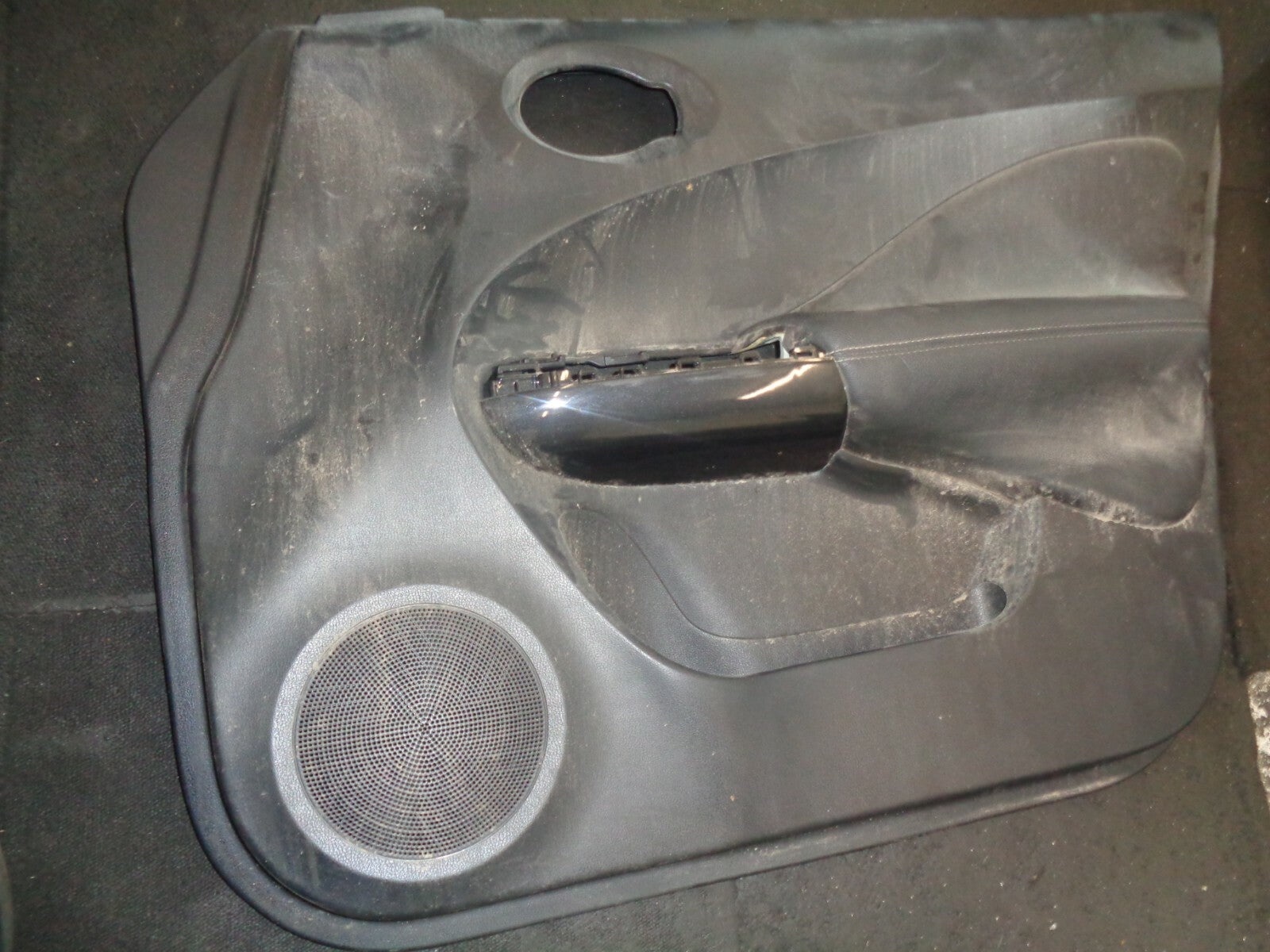 NISSAN JUKE 2015 OSF DRIVER SIDE FRONT DOOR CARD 809101KBOA
