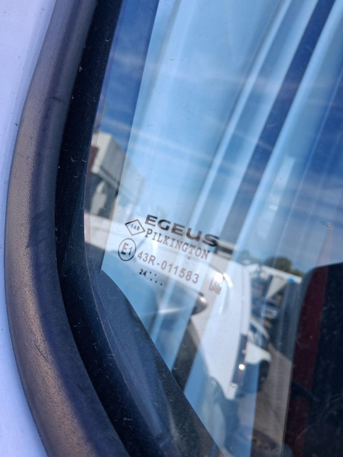 2025 RENAULT MASTER MK4 OSF DRIVER SIDE FRONT MAIN WINDOW GLASS