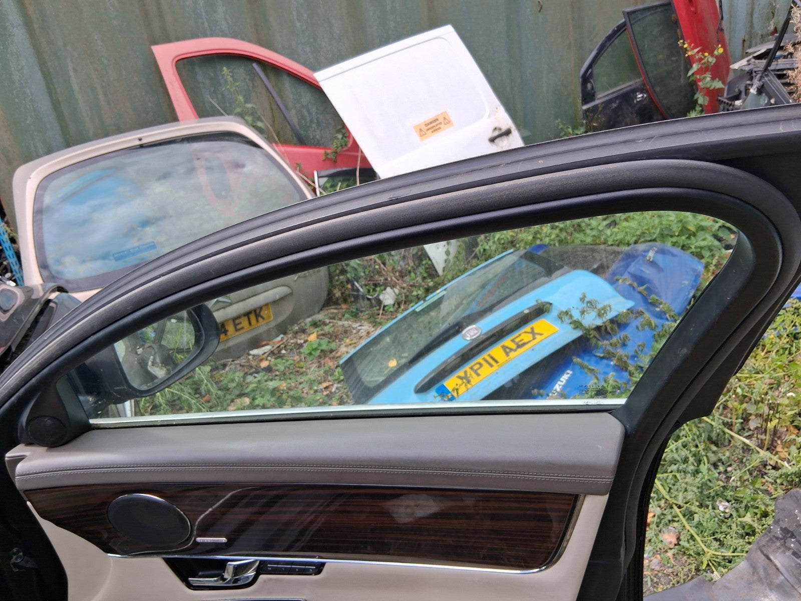 2012 JAGUAR XJ X351 OSF DRIVER SIDE FRONT RIGHT WINDOW GLASS