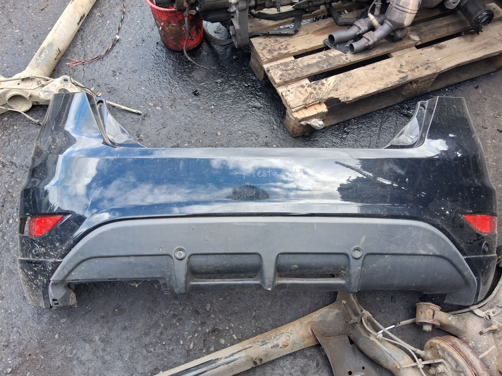 2014 FORD FIESTA MK7 COMPLETE REAR BUMPER WITH PDC SENSORS BLACK