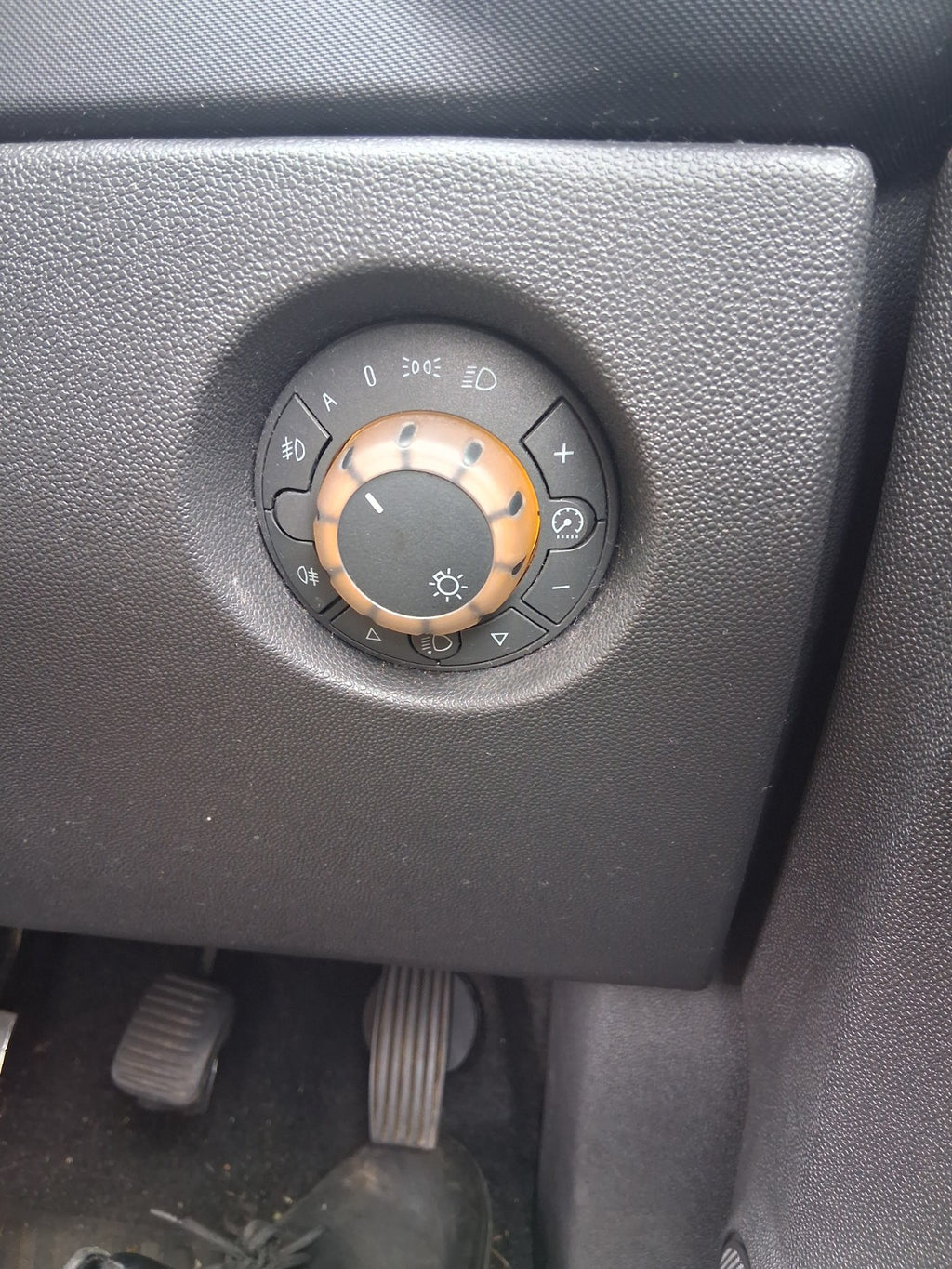 2009 VAUXHALL CORSA D HEADLIGHT ADJUSTER CONTROL SWITCH PANEL