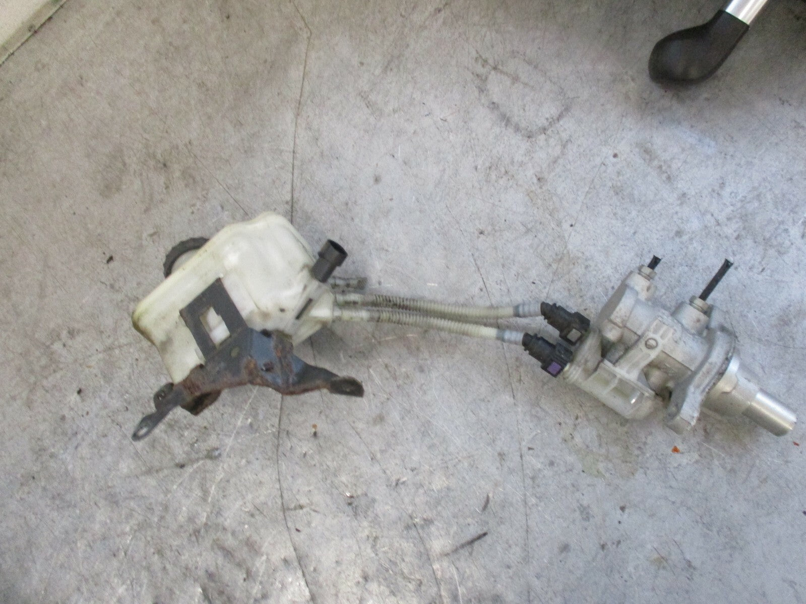 VAUXHALL CORSA D BRAKE SERVO MASTER CYLINDER BOTTLE RESERVOIR 0204051244
