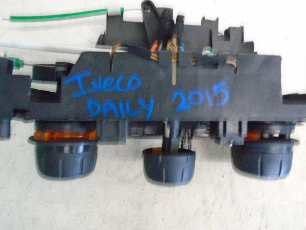 IVECO DAILY VAN 2015 CLIMATE CONTROL UNIT 112542000