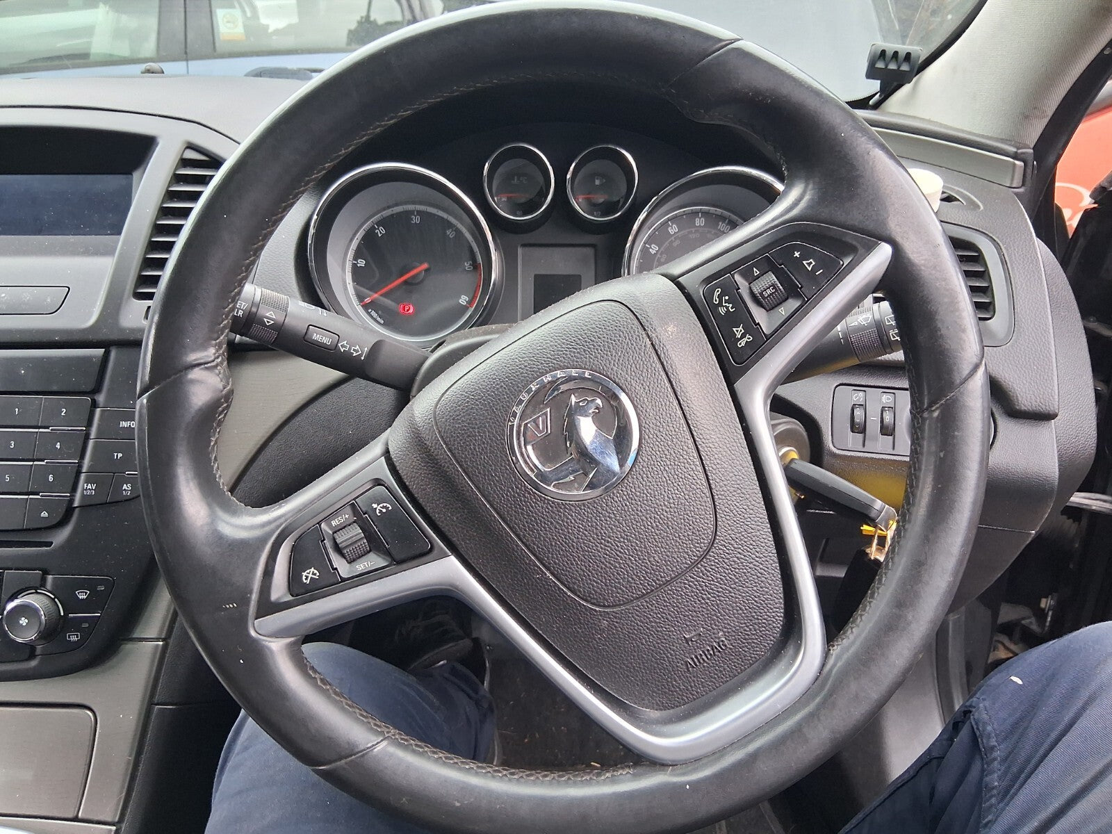 2011 VAUXHALL INSIGNIA ESTATE MK1 MULTIFUNCTIONAL STEERING WHEEL