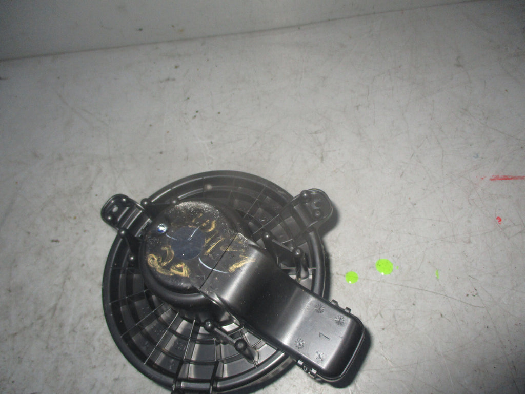 SUZUKI SWIFT 2020 1.0 PETROL BLOWER MOTOR FAN CSA432B020