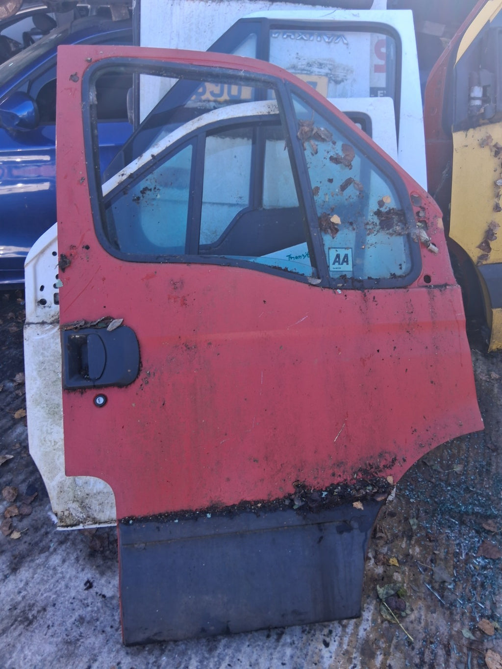 IVECO DAILY 29L10 LCV 2006 MK3 2.3 DIESEL OSF DRIVER SIDEFRONT COMPLETE DOOR RED