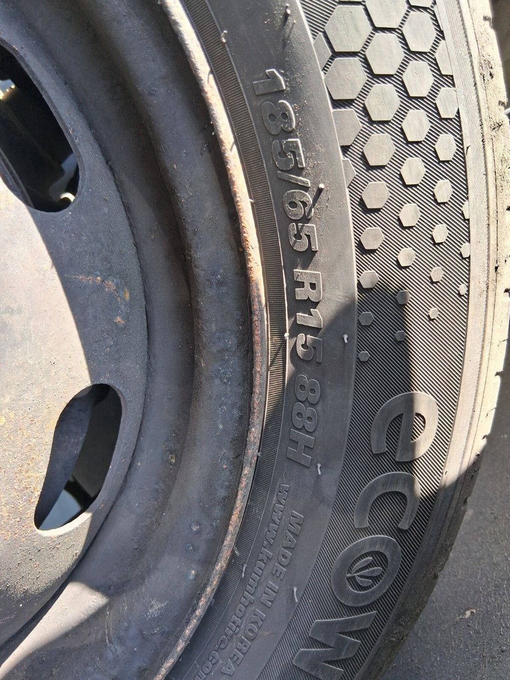 2009 PEUGEOT 207 15 INCH STEEL WHEEL WITH TYRE 185/65R15