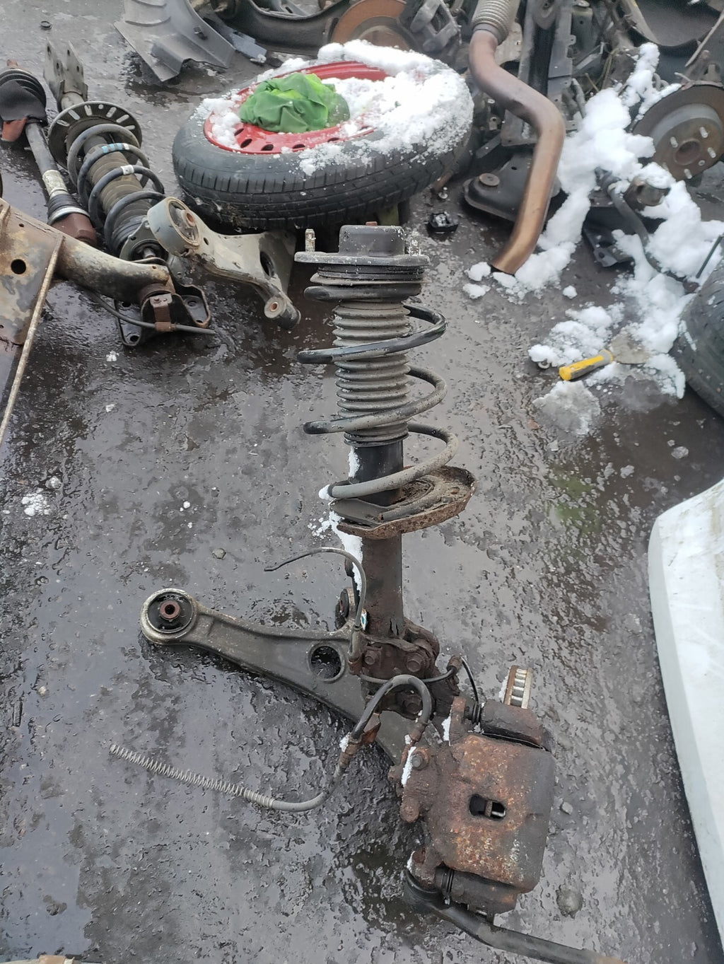 2015 HYUNDAI I40 1.7 DIESEL OSF DRIVER SIDE FRONT LEG SHOCK, HUB & WISH BONE