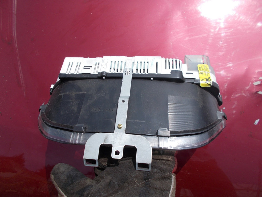 VOLVO V40 SPEEDOMETER CLOCKS 30889709/D