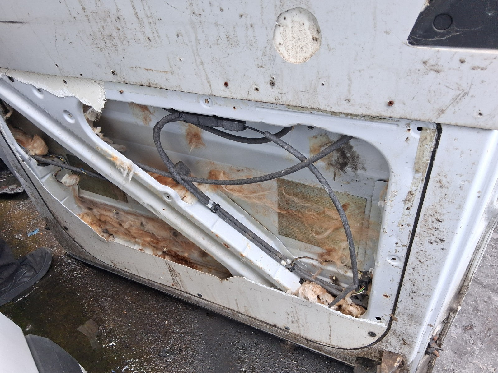 2016 MERCEDES SPRINTER W906 NS PASSENGER SIDE SLIDING DOOR COMPLETE WHITE