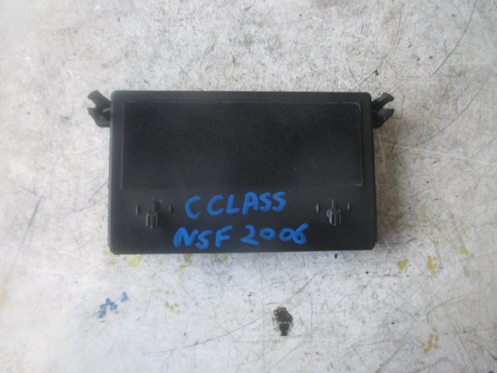 2006 MERCEDES C CLASS W203 NSF FRONT PASSENGER DOOR CONTROL MODULE 2038201585