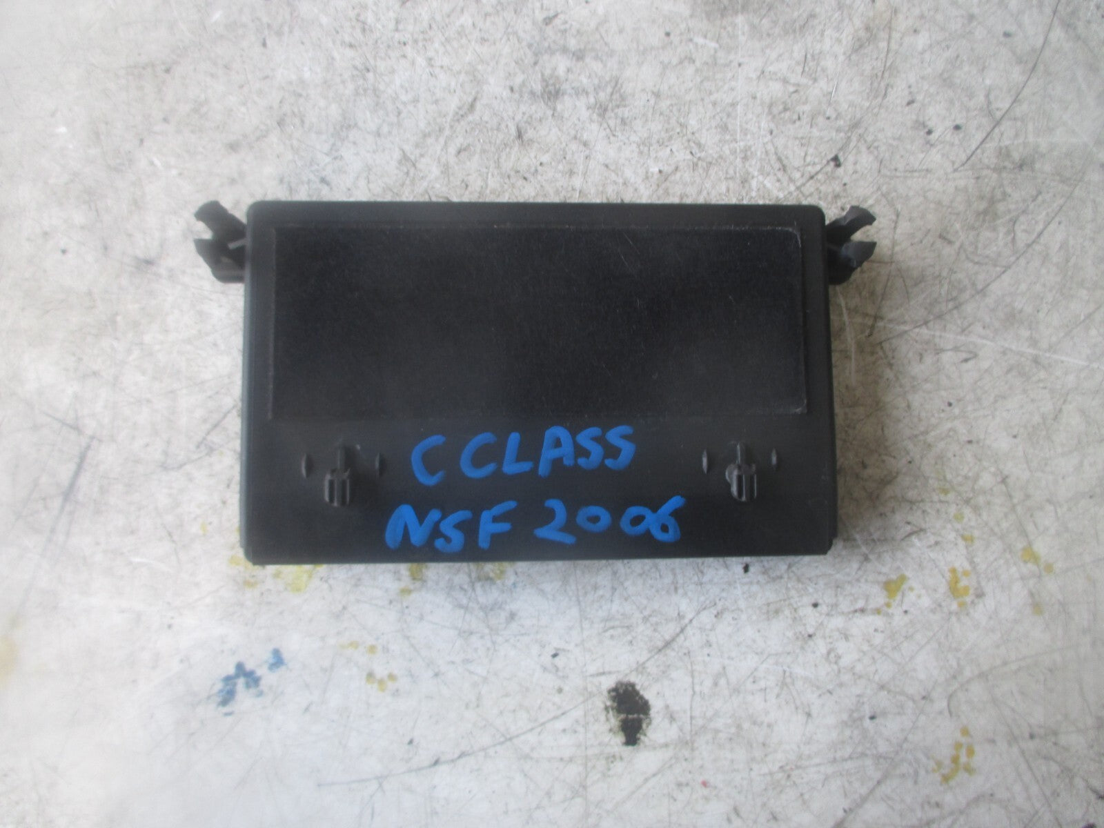 2006 MERCEDES C CLASS W203 NSF FRONT PASSENGER DOOR CONTROL MODULE 2038201585