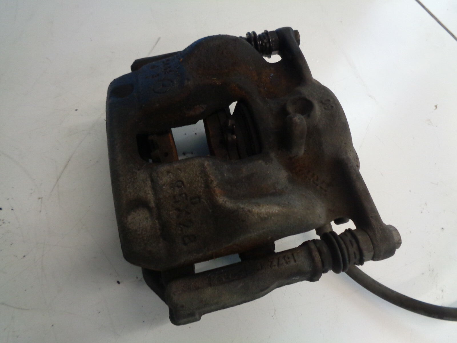 MERCEDES BENZ A-CLASS 2018 W176 OSF DRIVER SIDE FRONT BRAKE CALIPER