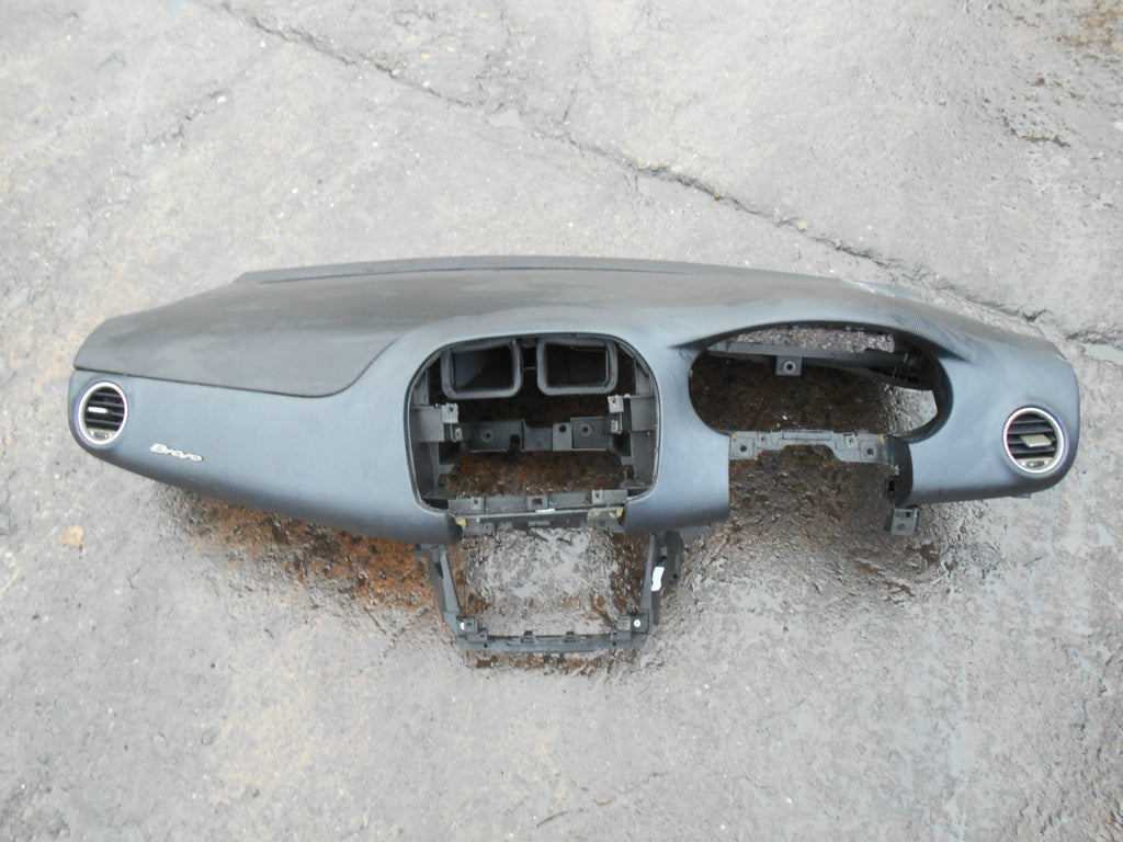 FIAT BRAVO MK2 2007 DASHBOARD & HEATER VENTS