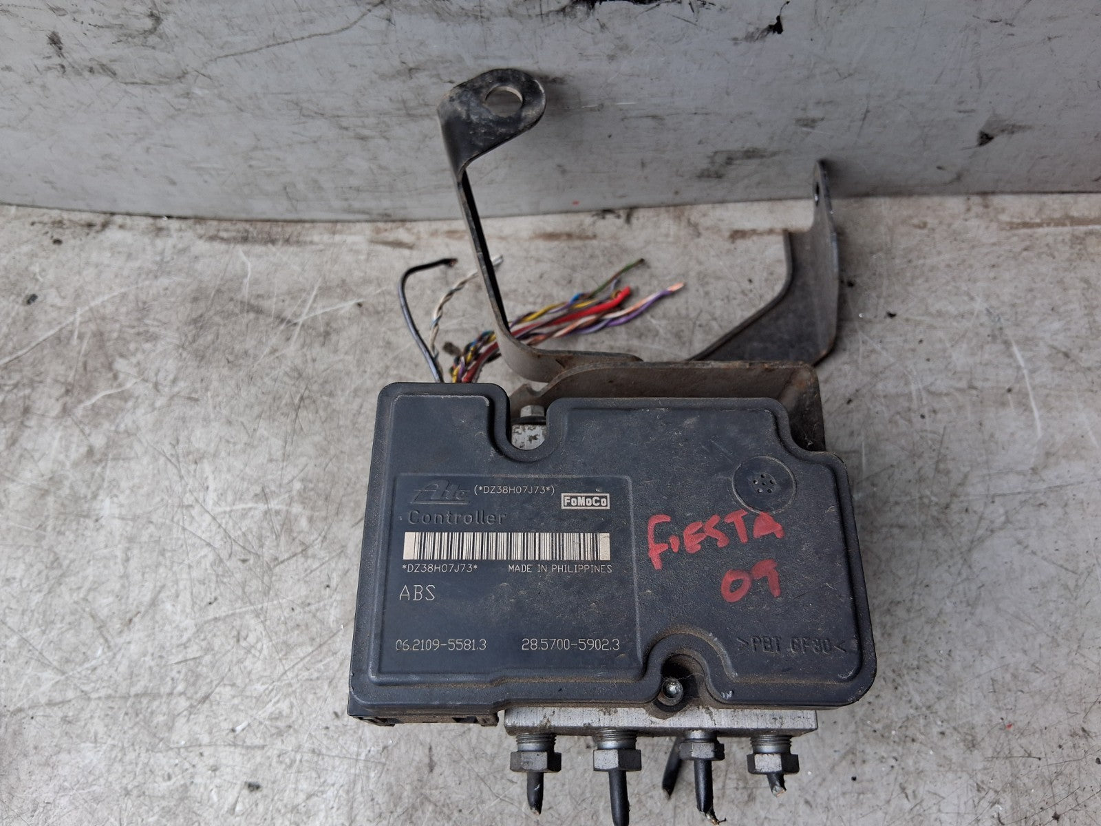 2009 FORD FIESTA MK7 ABS PUMP CONTROL MODULE 8V512M110AD