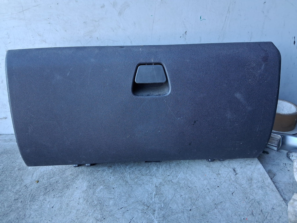 2019 PEUGEOT 108 DOOR DASHBOARD GLOVE BOX STORAGE COMPARTMENT 1390018X