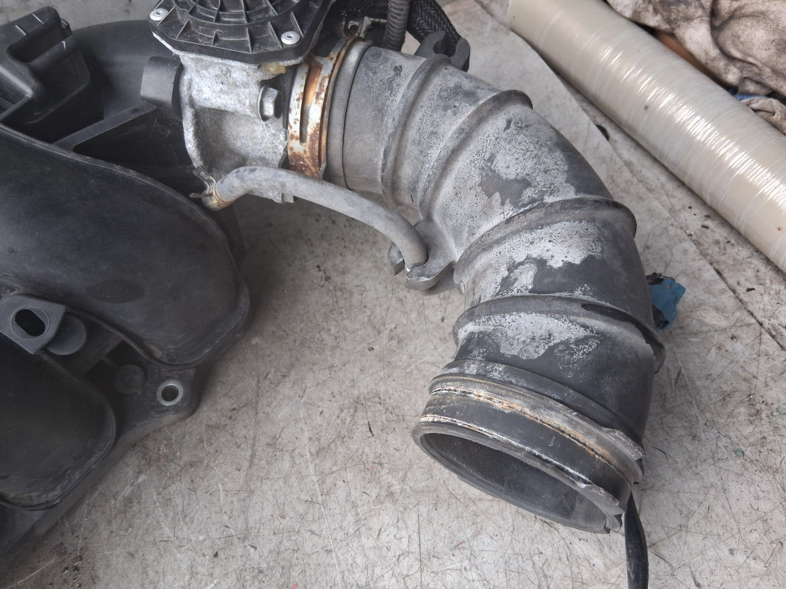2011 TOYOTA ESTIMA MK3 2.4 PETROL HYBRID MANIFOLD INTAKE