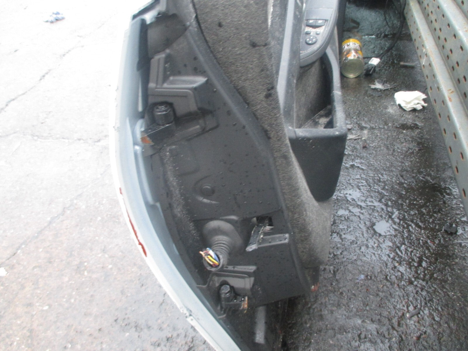 BMW I3 I01 2020 OSF DRIVER SIDE FRONT COMPLETE DOOR WHITE