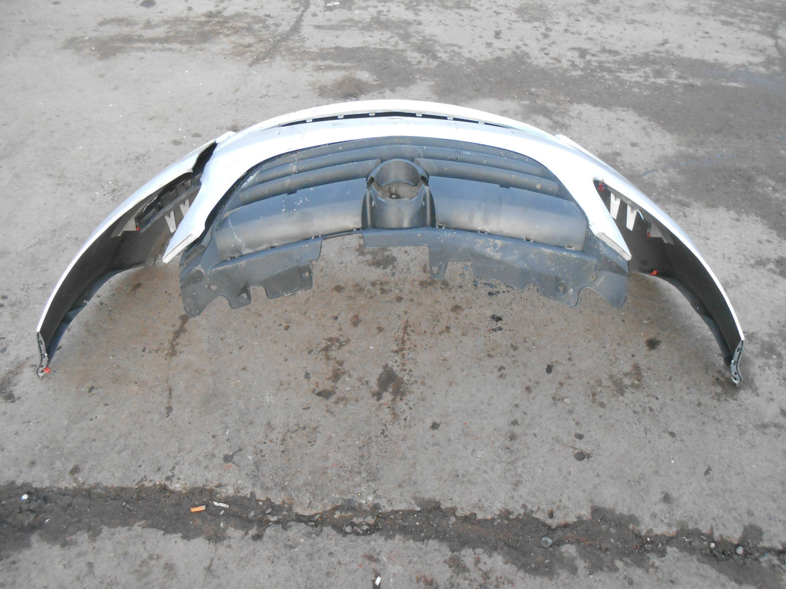 VAUXHALL CORSA D 2007 3 DOOR FRONT BUMPER Z157 STAR SILVER SPARES OR REPAIRS
