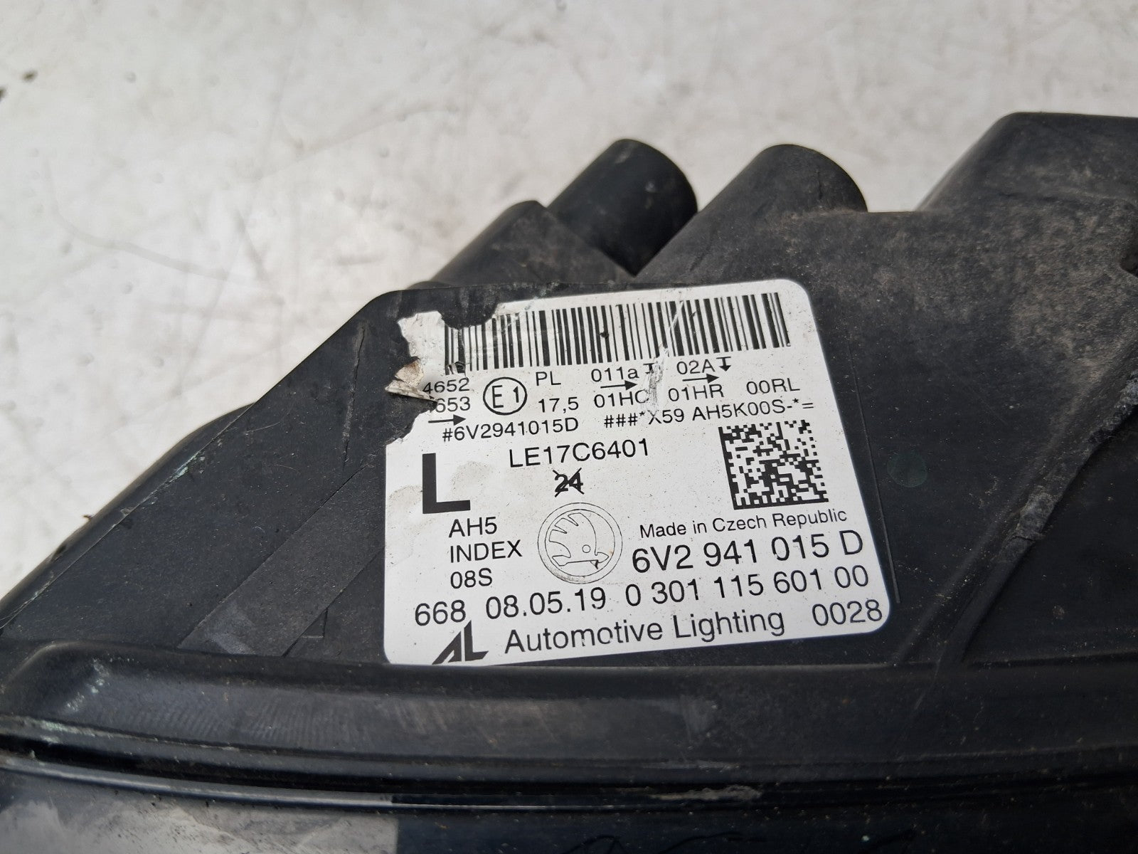 2019 SKODA FABIA MK3 NJ NSF PASSENGER SIDE FRONT LEFT HEADLIGHT 6V2941015D