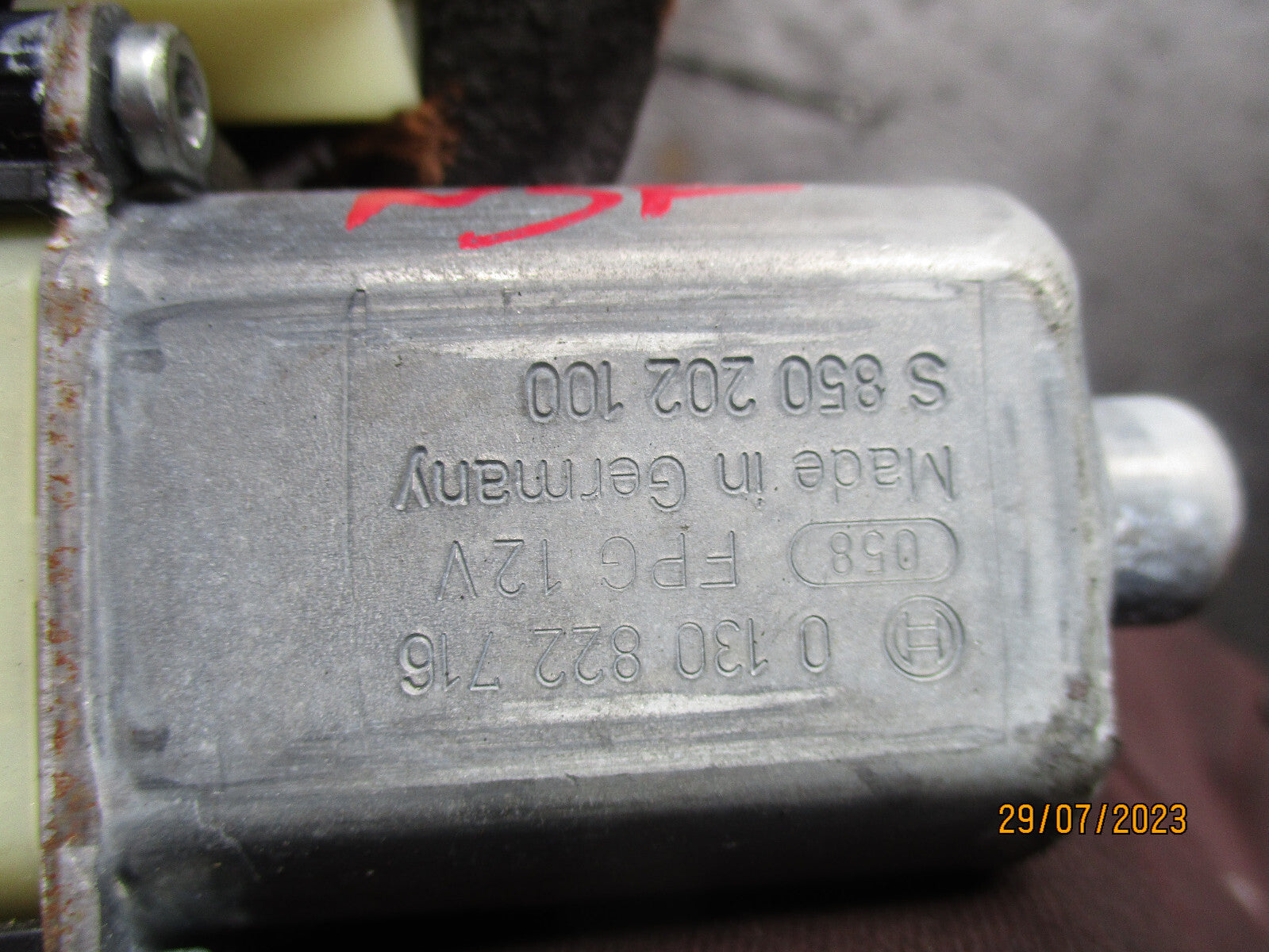 AUDI A3 2013 NSF PASSENGER SIDE FRONT WINDOW MOTOR 5Q0959802B