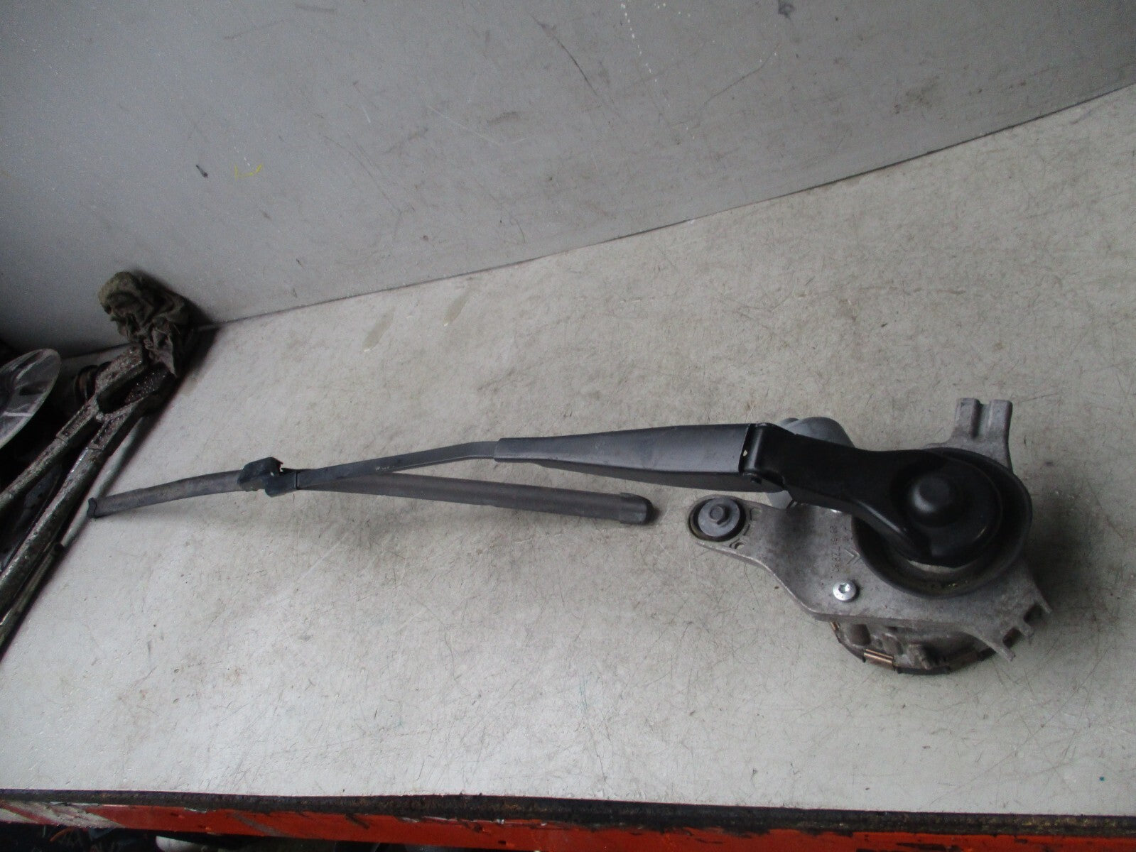 2019 CITROEN C4 GRAND PICASSO OSF DRIVER SIDE FRONT WIPER MOTOR 9816172980