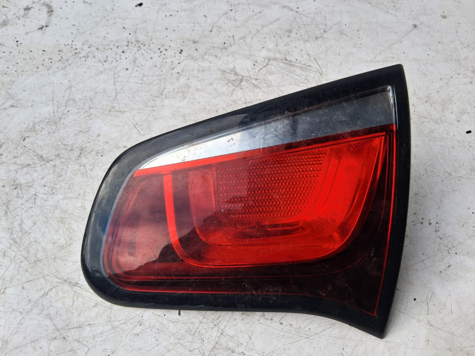 2015 CITROEN C3 OSR DRIVER SIDE REAR INNER TAIL LIGHT 9685225480
