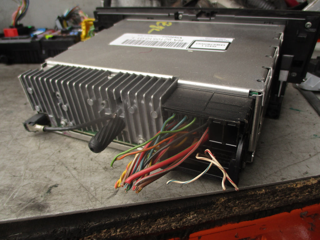 BMW 1 SERIES E82 2009 CD PLAYER RADIO 9210510