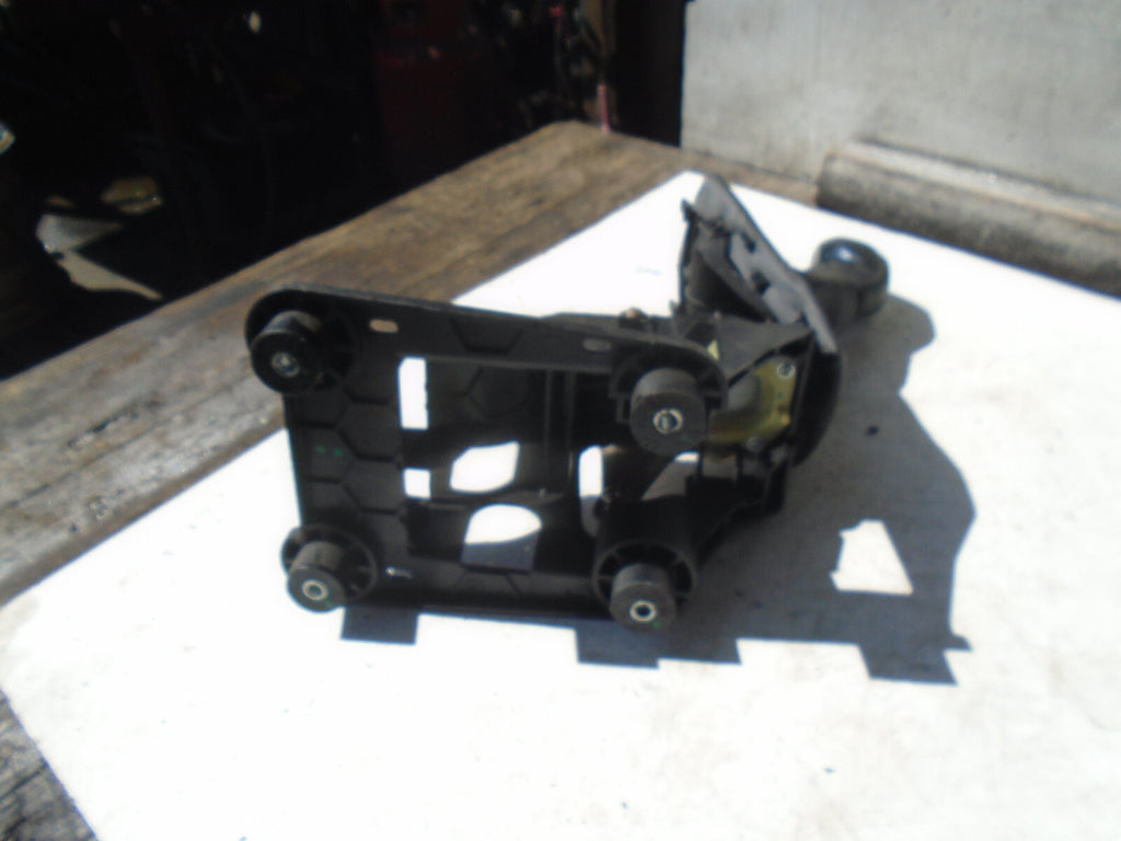 PEUGEOT 208 2016 5 SPEED MANUAL GEARSTICK GEARSHIFTER 9808161480