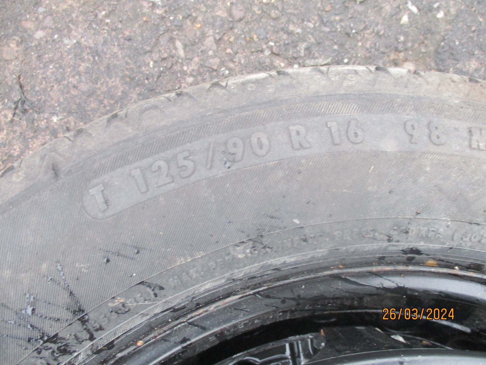 MERCEDES BENZ C CLASS 2014 W204 SPACESAVER WITH JACK SET FOAM T125/90R16