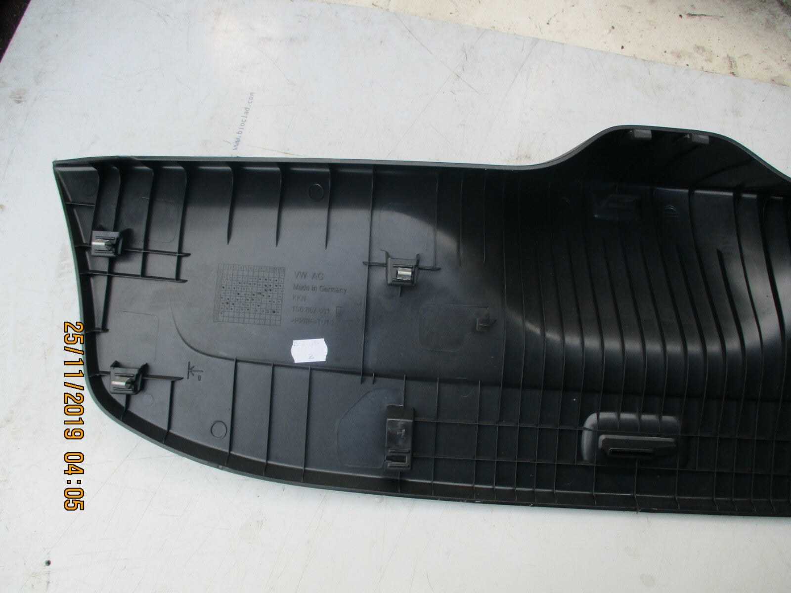 VW VOLKSWAGEN UP 2018 REAR BOOT TAILGATE INNER PLASTIC TRIM PANEL 1S0867601E