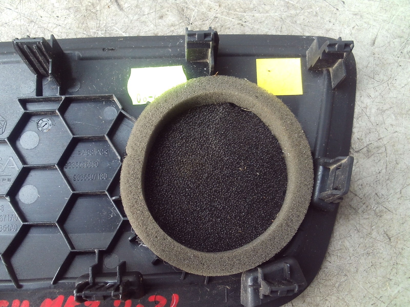 2021 CITROEN C4 MK3 SPEAKER COVER DRIVER SIDE RIGHT HAND SIDE 9835597180
