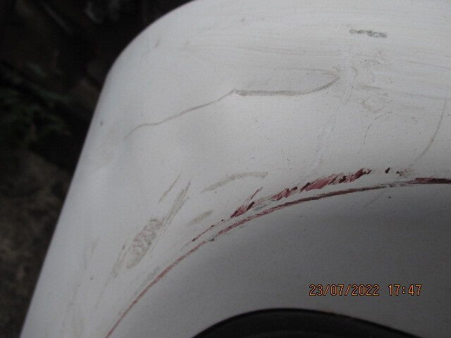 RENAULT MEGANE MK1 HATCHBACK 1996 REAR BOOT LID TAILGATE HATCH GLASS WIPER WHITE