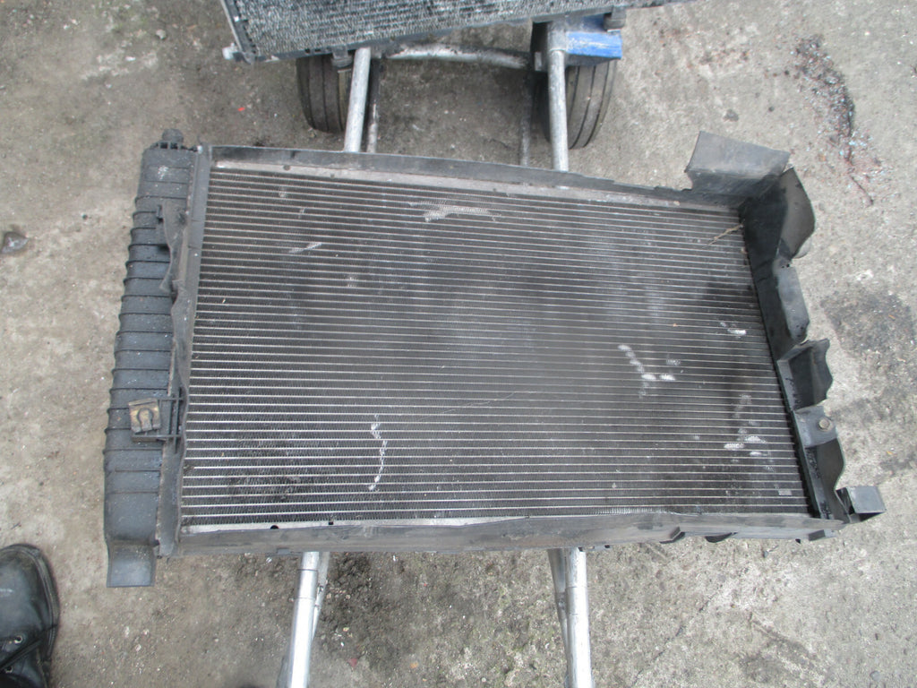 MERCEDES A CLASS W168 A160 1.6 RADIATOR RAD PACK FAN MOTOR AC 1685000193    RP51