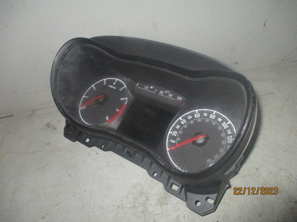 VAUXHALL ZAFIRA C 2016 1.4 PETROL SPEEDO SPEEDOMETER INSTRUMENT CLUSTER 39129403