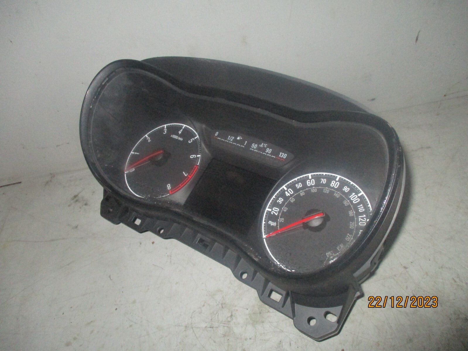 VAUXHALL ZAFIRA C 2016 1.4 PETROL SPEEDO SPEEDOMETER INSTRUMENT CLUSTER 39129403