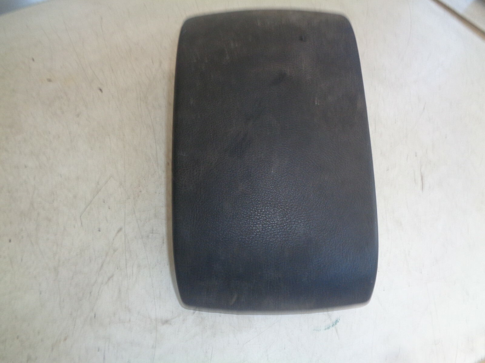FORD MONDEO MK4 2014 CEMTRE CONSOLE LEATHER ARMREST BLACK