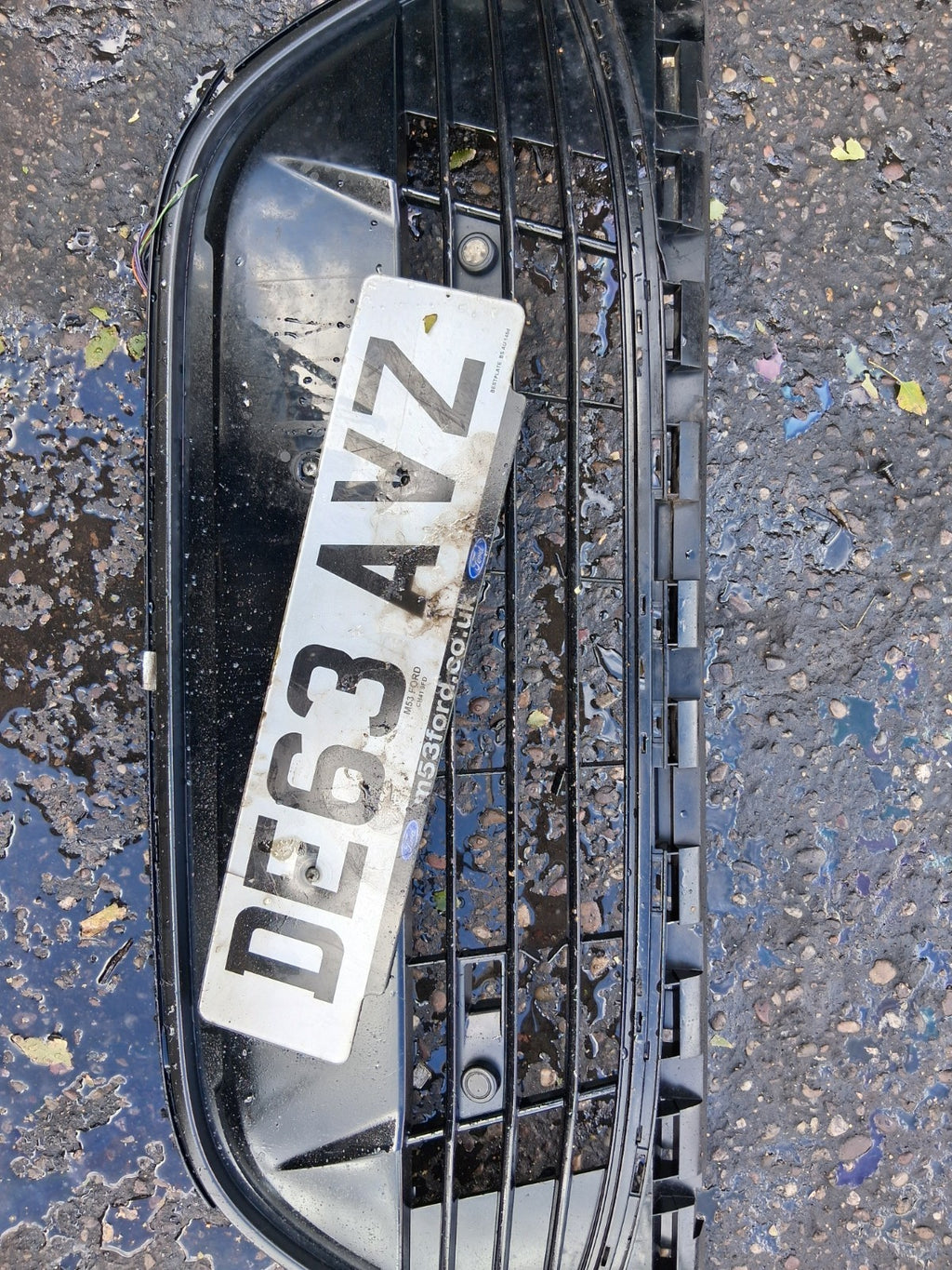 2013 FORD S MAX MK1 FRONT BUMPER LOWER GRILL BLACK