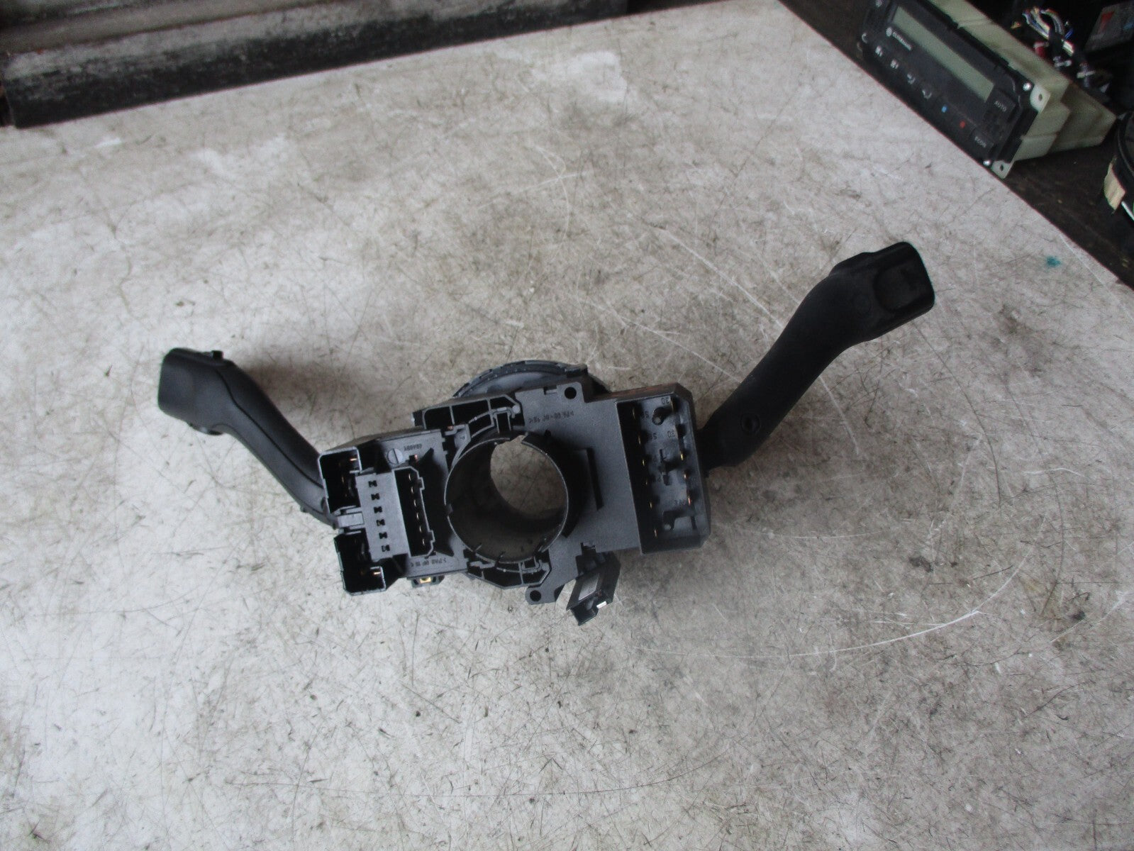 VW VOLKSWAGEN GOLF MK4 2000 WIPER INDICATOR STALK SWITCH SQUIB