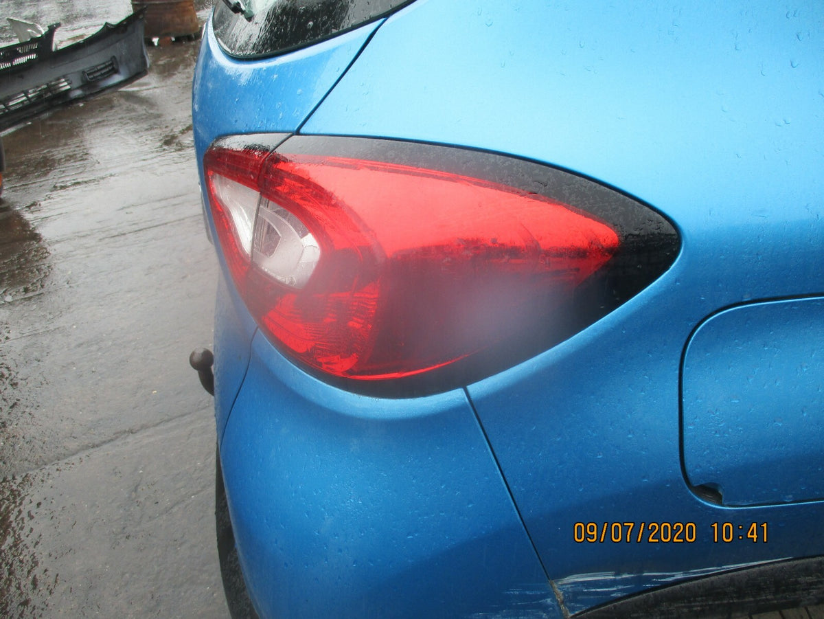 RENAULT CAPTUR 2014 MK1 HATCHBACK 5 DOOR DRIVER SIDE OUTER TAIL LIGHT